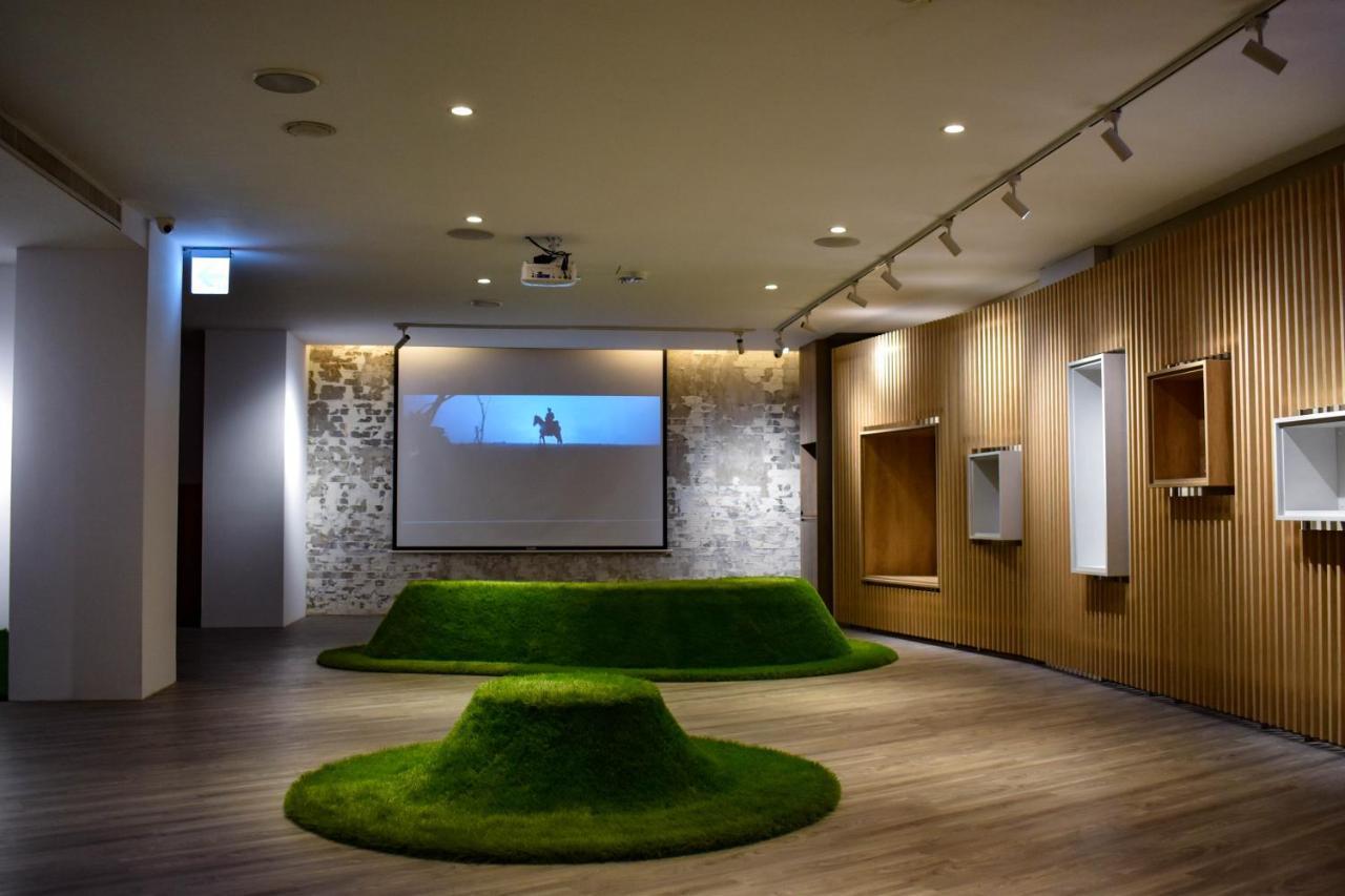 Talmud Business Hotel - Zhongshan Taichung Exteriör bild
