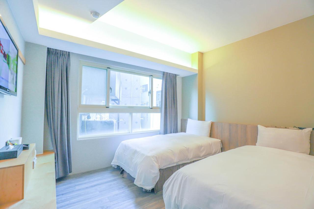 Talmud Business Hotel - Zhongshan Taichung Exteriör bild