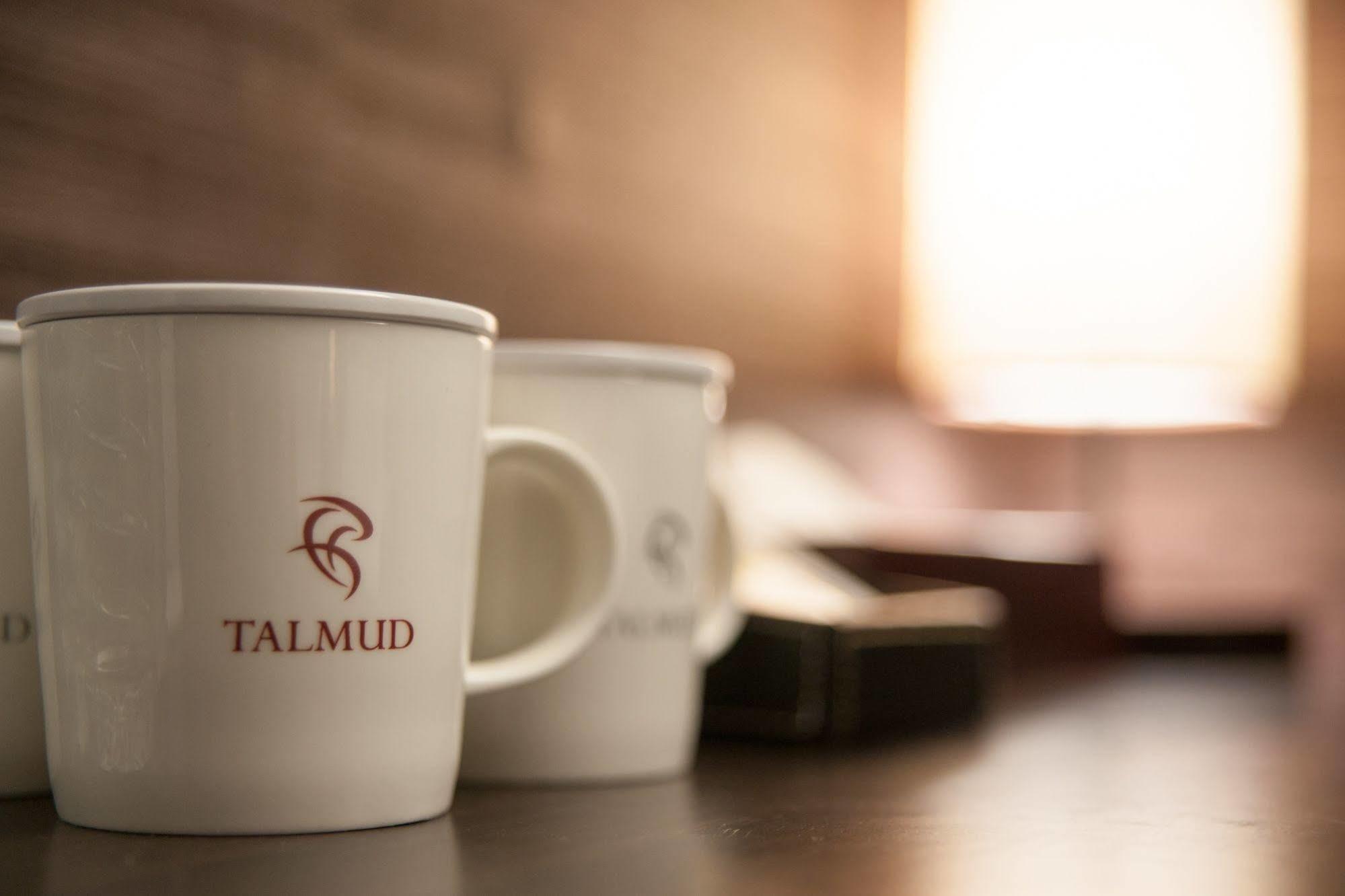 Talmud Business Hotel - Zhongshan Taichung Exteriör bild